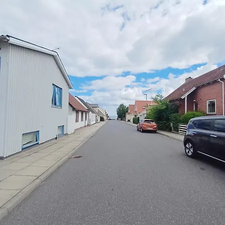Apartment In With Free Parking *